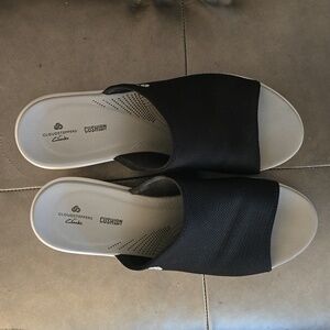 CLARKS SANDALS SZ 9.5 Cloudsteppers